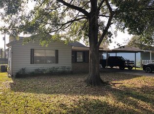 2701 Boyd Ave, Groves, TX 77619