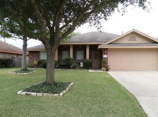 2409 Northlawn Dr, Taylor, TX 76574