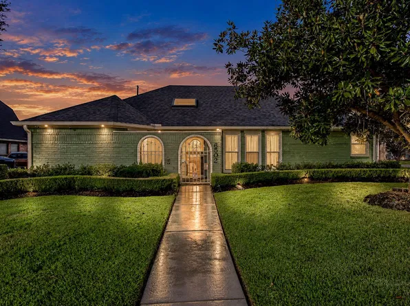 6502 Mona Vista Dr, Houston, TX 77083