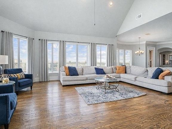 4th image of 123 Ranch House Rd