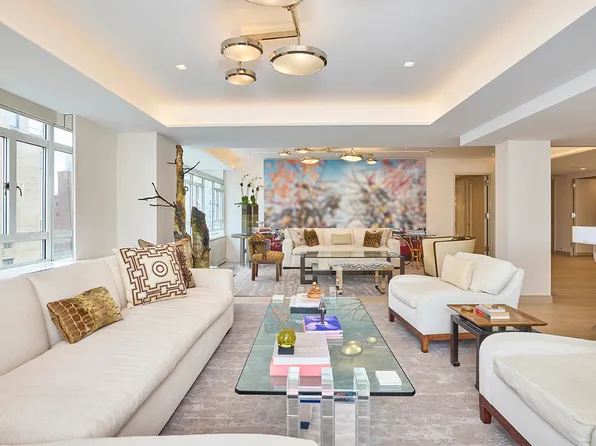 870 5th Avenue image 14 of 27