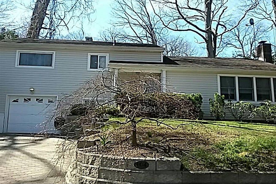 1st image of 104 Mackey Ave
