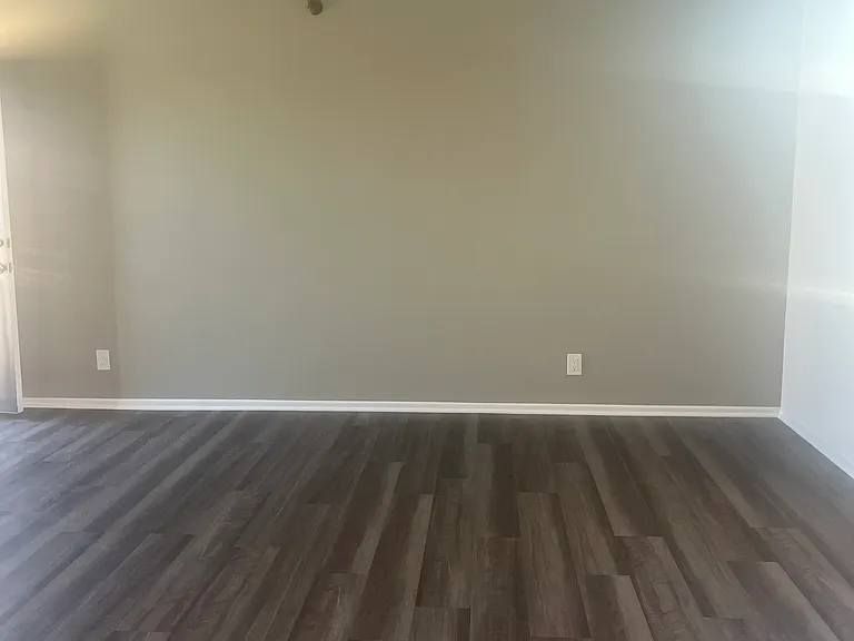 Cordary Apartments — Photo 11