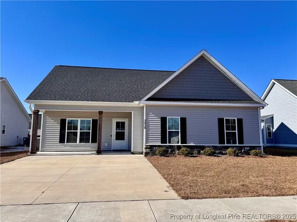 3928 Pensacola Dr, Greenville, NC 27834