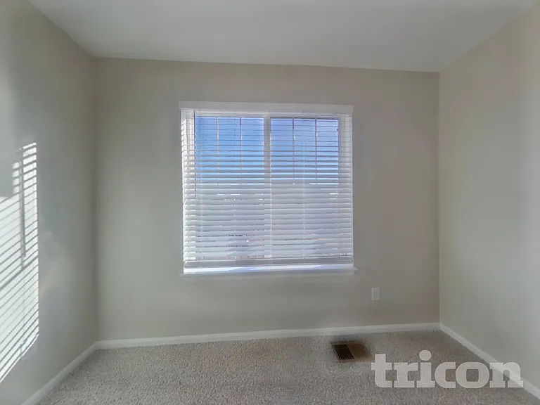 7191 S Oak Hill Cir — Photo 11