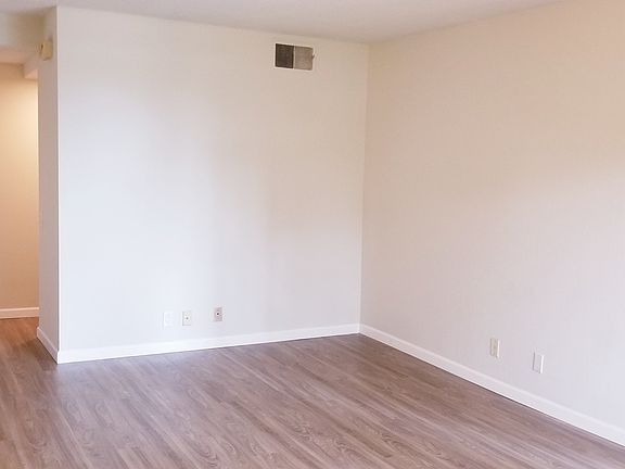 5th image of 300 Monte Vista Ave APT 104