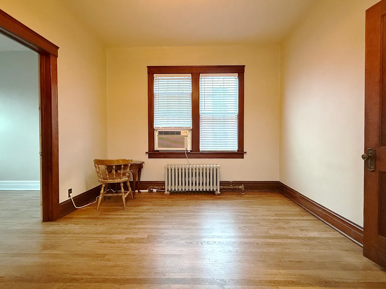 3 bed, 680 sqft, $2,300 — Photo 4