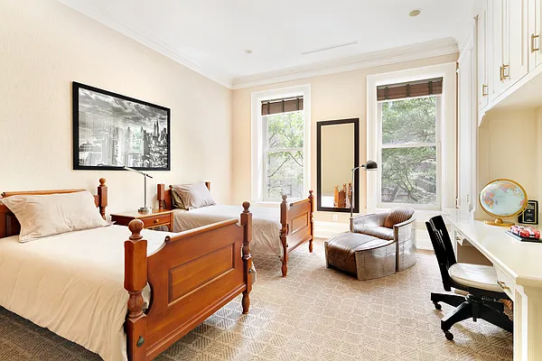 Sold by Compass | media 12