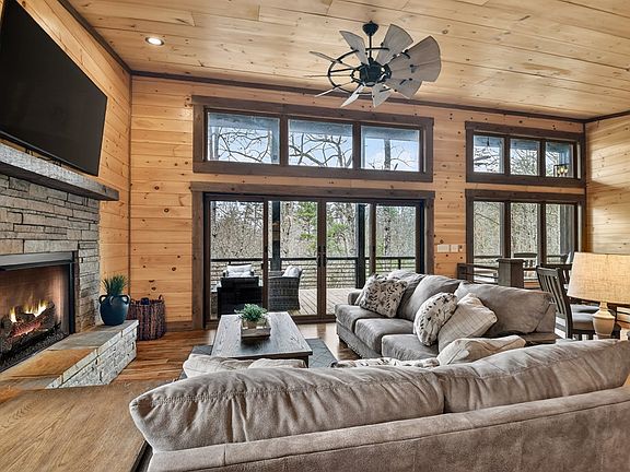 5th image of 171 Cohutta Overlook Ln