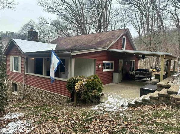 118 Smith Rd, Barrackville, WV 26559