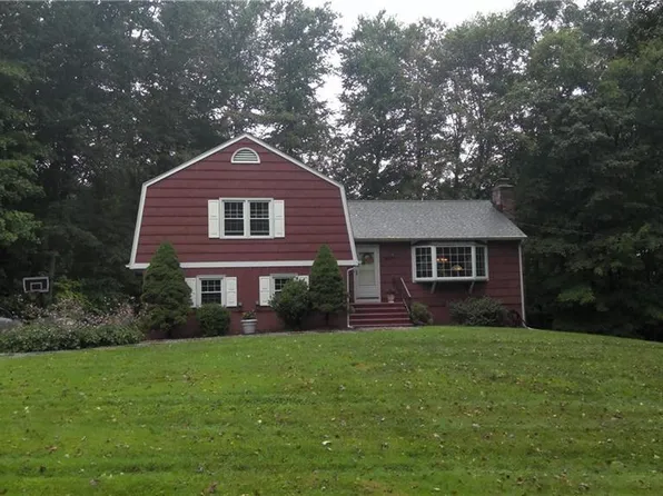 15 Carriage Drive, Monroe, CT 06468