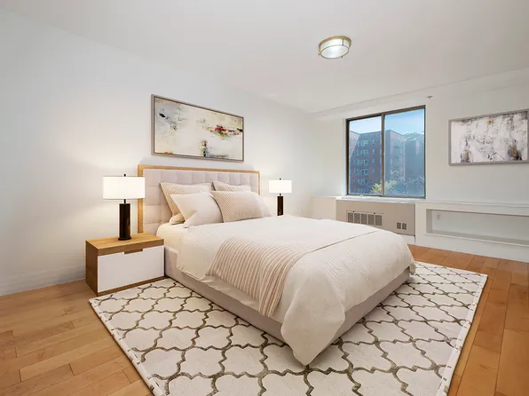 64-05 Yellowstone Boulevard image 10 of 14