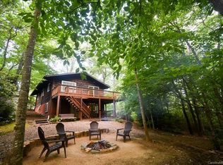 54 Indian Mound Trl, Fairview, NC 28730