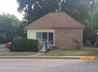 217 N 5th St, Ponca City, OK 74601