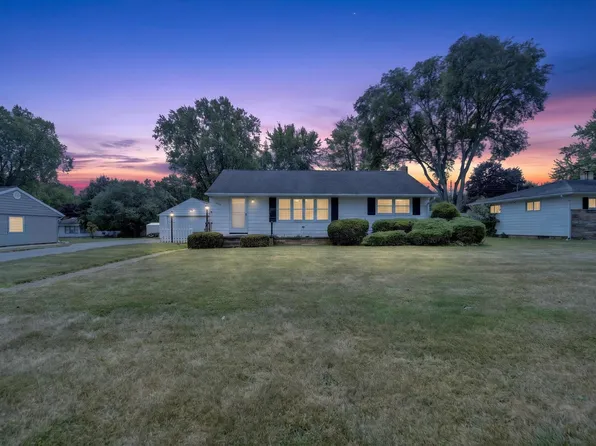 1515 Devonshire Rd, Jackson, MI 49203