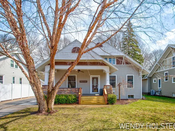 119 S Centennial St, Zeeland, MI 49464
