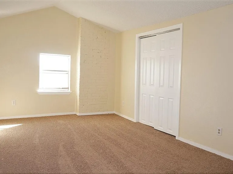 3403 Pershing Dr #3 — Photo 7