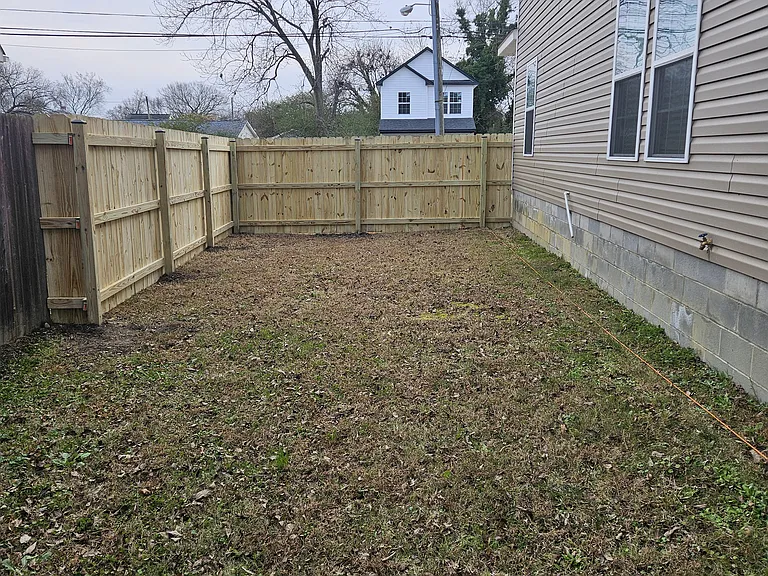 606 Mason Ave — Photo 9