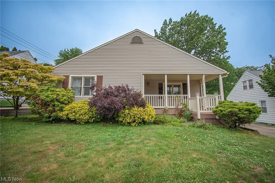 1463 Ries St photo 1