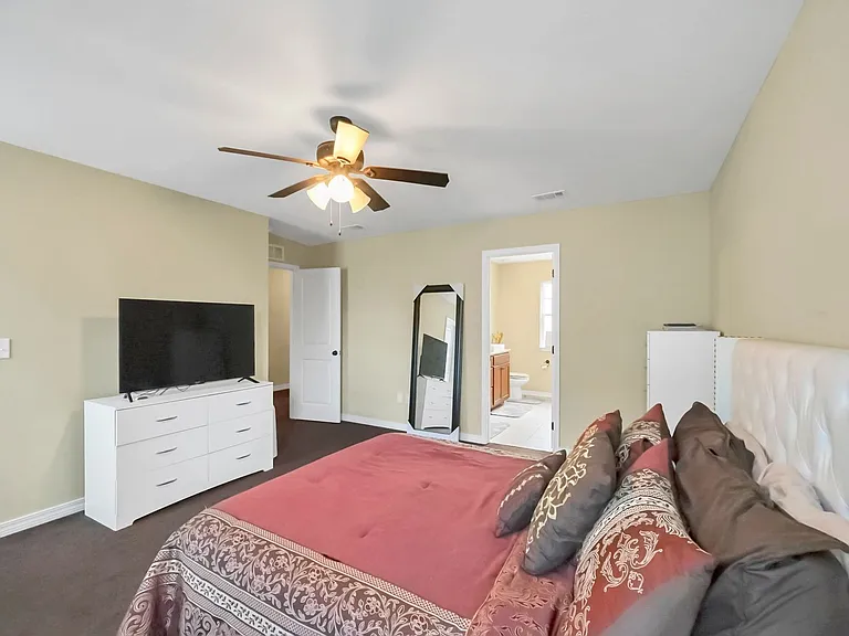 220 Wainwright Dr — Photo 26
