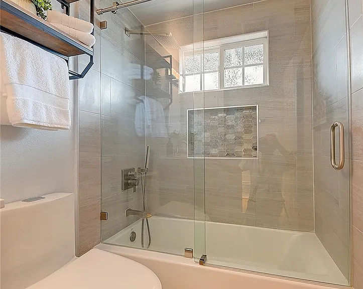 2044 W Spruce Ave — Photo 25
