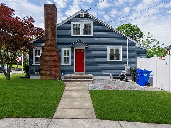 3rd image of 74 Highland St