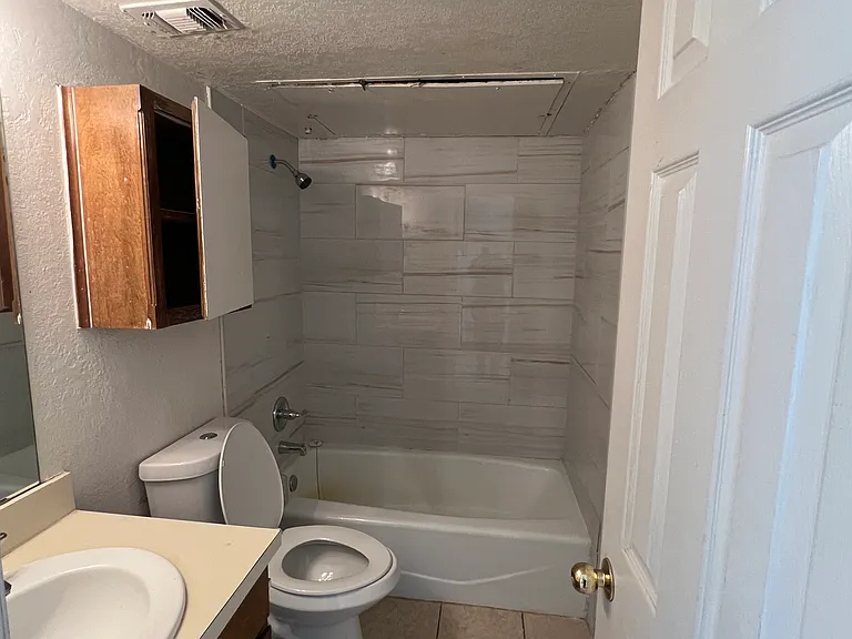519 E Sanford St #1 — Photo 6