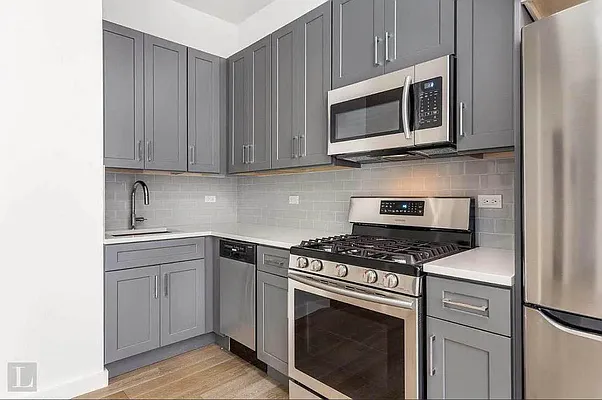 Rented by Living New York | media 19