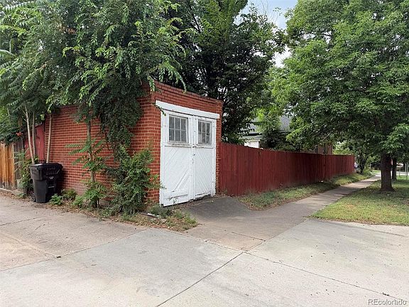 4th image of 1100 S Josephine Street