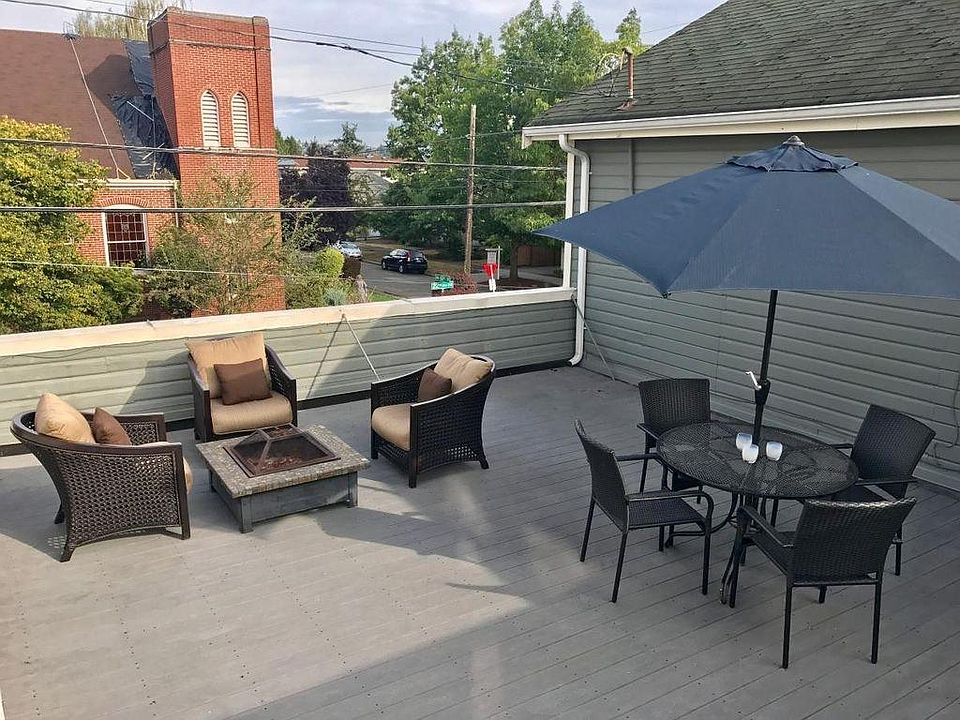 Private Deck