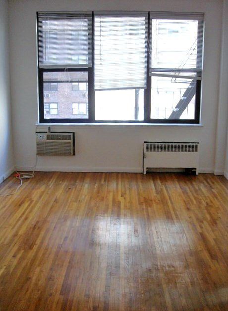 1st image of 1324 2nd Ave APT 3C