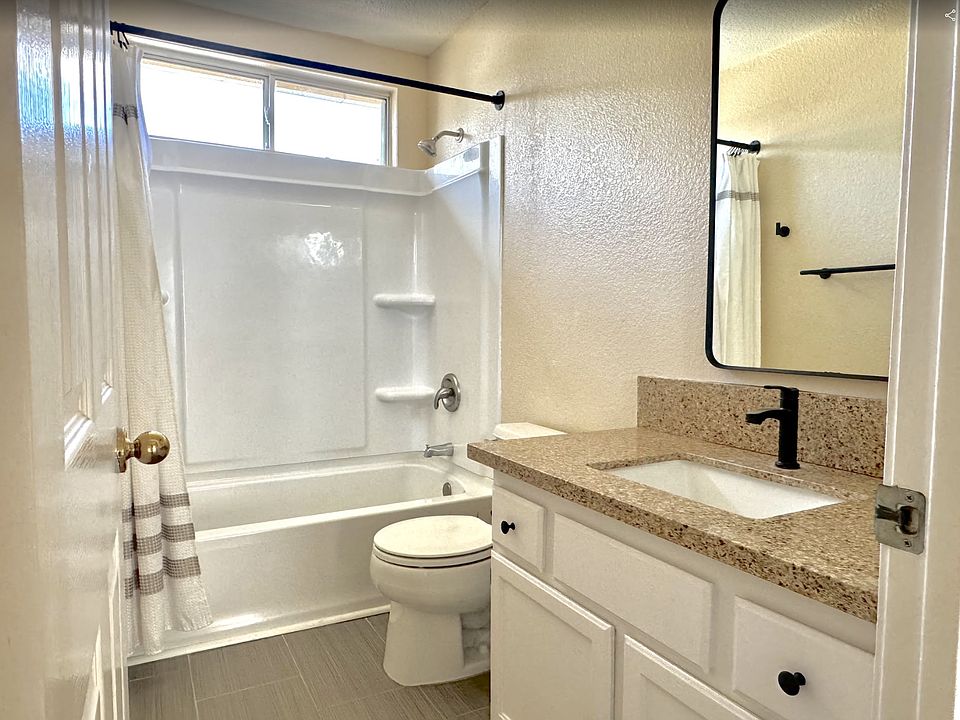 2nd image of 2912 Atterbury Way