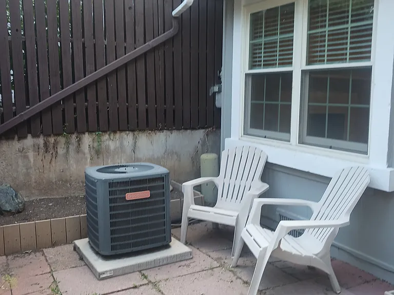 7126 S Knolls Way — Photo 2