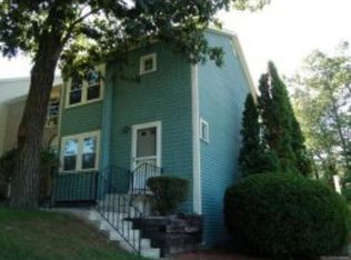 121 Cannongate Iii Rd, Nashua, NH 03063