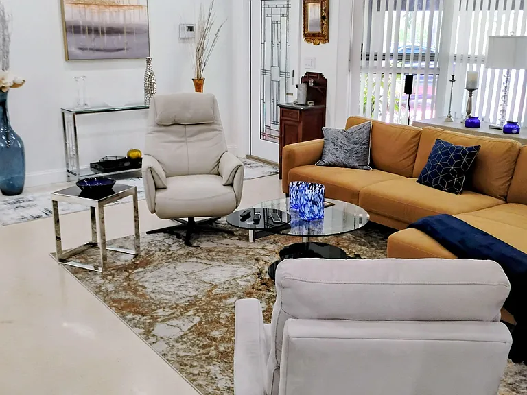 Another view of Living
