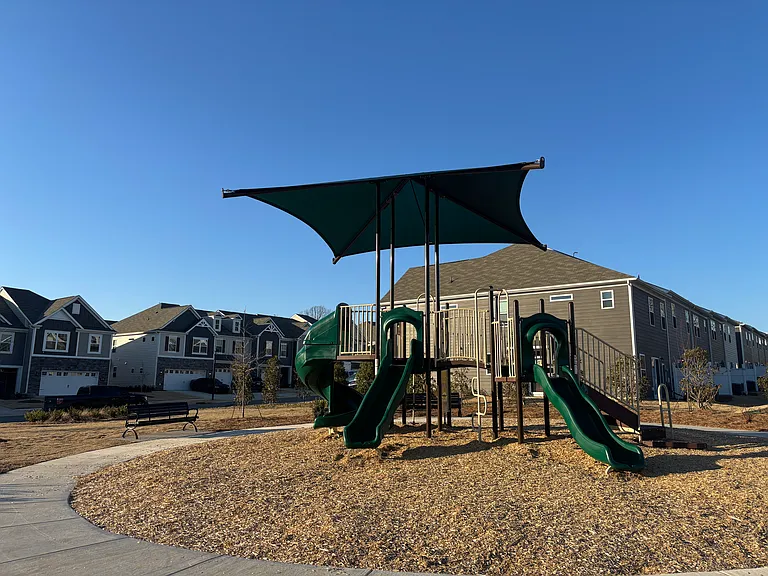 8101 Ramsburg Dr — Photo 43