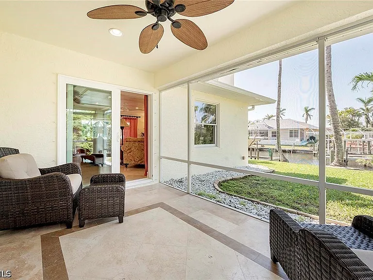 5208 SW 8th Ct — Photo 14