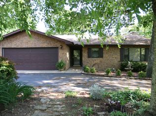 303 Tree Tops Rd, Dover, TN 37058