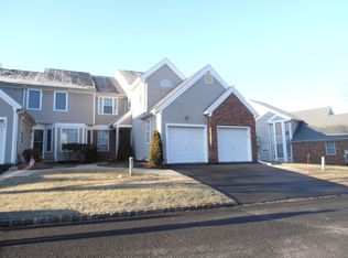 147 Aster Ct, Whitehouse Station, NJ 08889