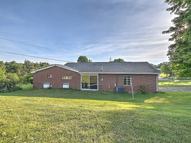 210 Mount Bethel Rd — Photo 31