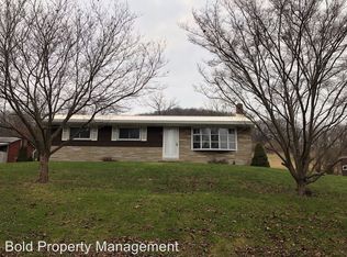 499 Pine Rd, Hamburg, PA 19526