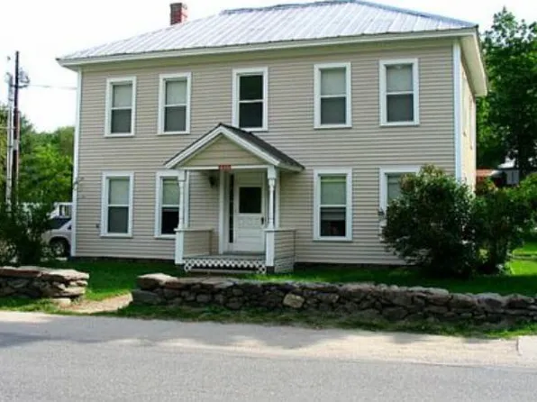 246 S Windsor St #2, South Royalton, VT 05068