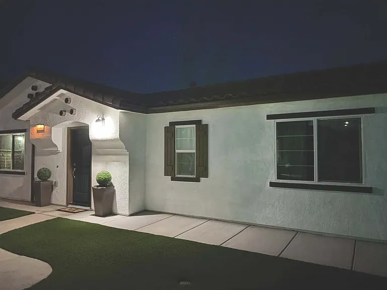3445 E Ketring Ct — Photo 2