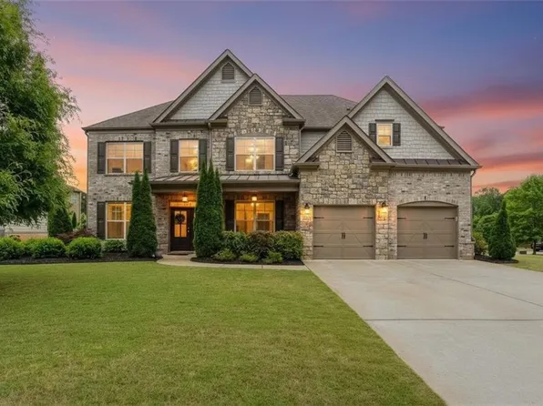 802 Omaha Pl, Kennesaw, GA 30152
