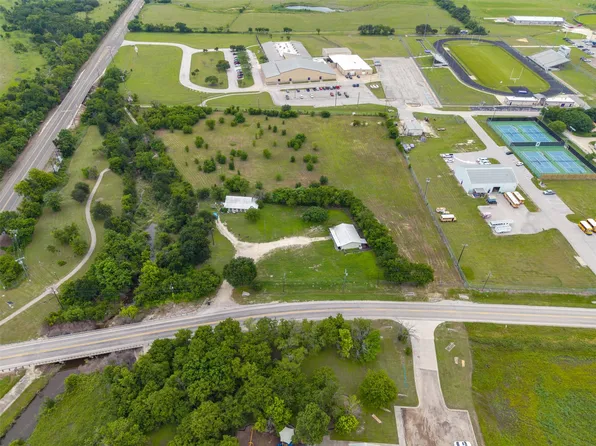 101 Fm 970, Florence, TX 76527