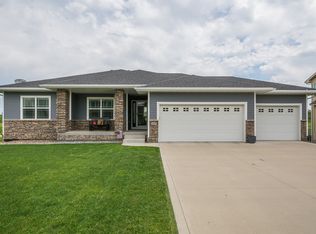 5309 160th St, Urbandale, IA 50323