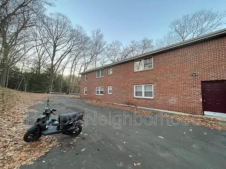 451 Divinity St #I — Photo 20