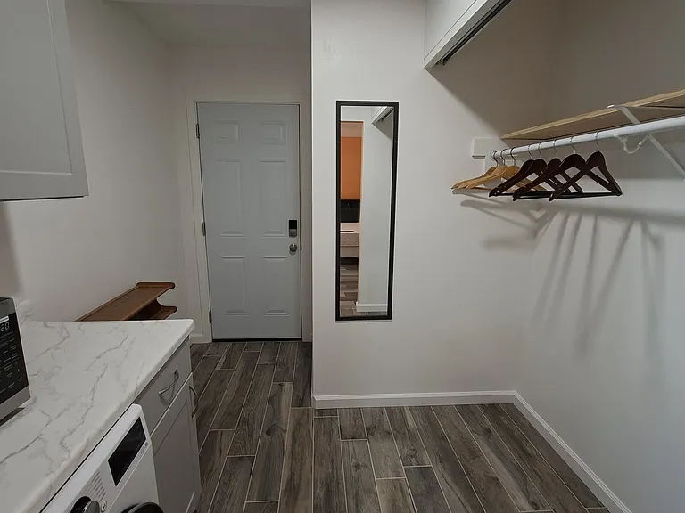 5220 W Oakey Blvd — Photo 5