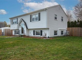 32 Spencer Dr, Westerly, RI 02891