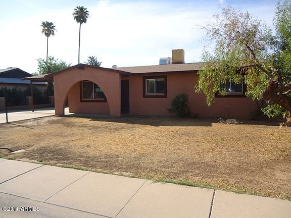 3rd image of 6949 W SOLANO Drive